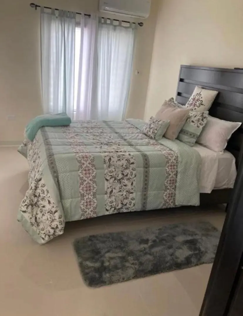 Peaceful Getaway On Hilltop Stanmore Grove 0*,  Jamaica