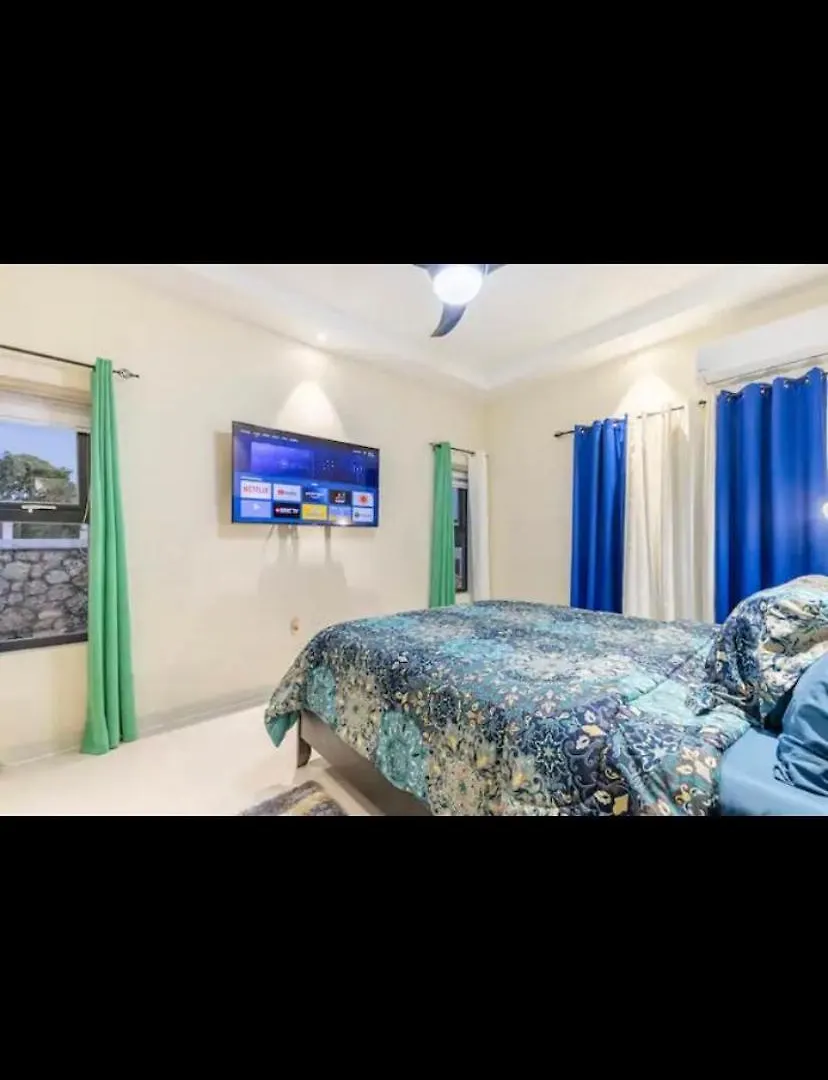 Holiday park Peaceful Getaway On Hilltop Stanmore Grove